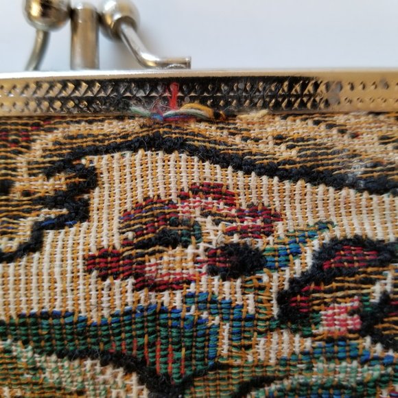 #893 Vintage Rose Tapestry Bag with Metal Frame Closure 2 compartments inside - Picture 5 of 9